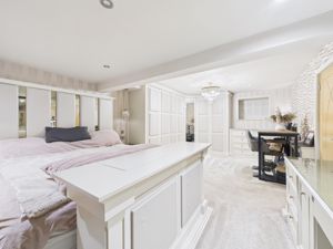 Photo 26- click for photo gallery